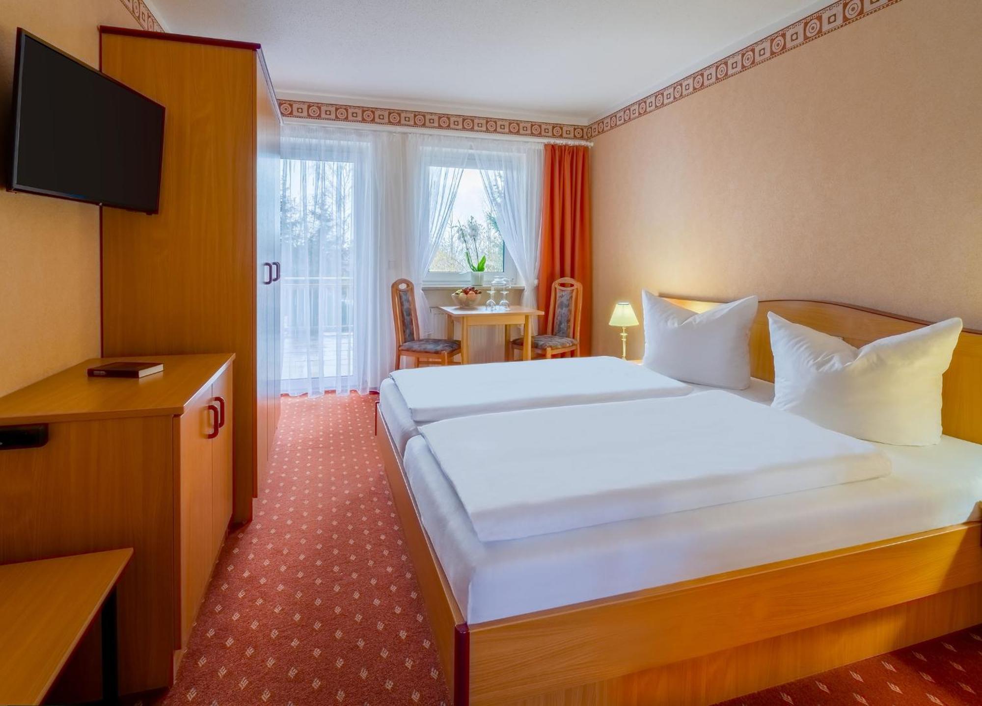 Hotel Riesberghof 林德伯格 外观 照片